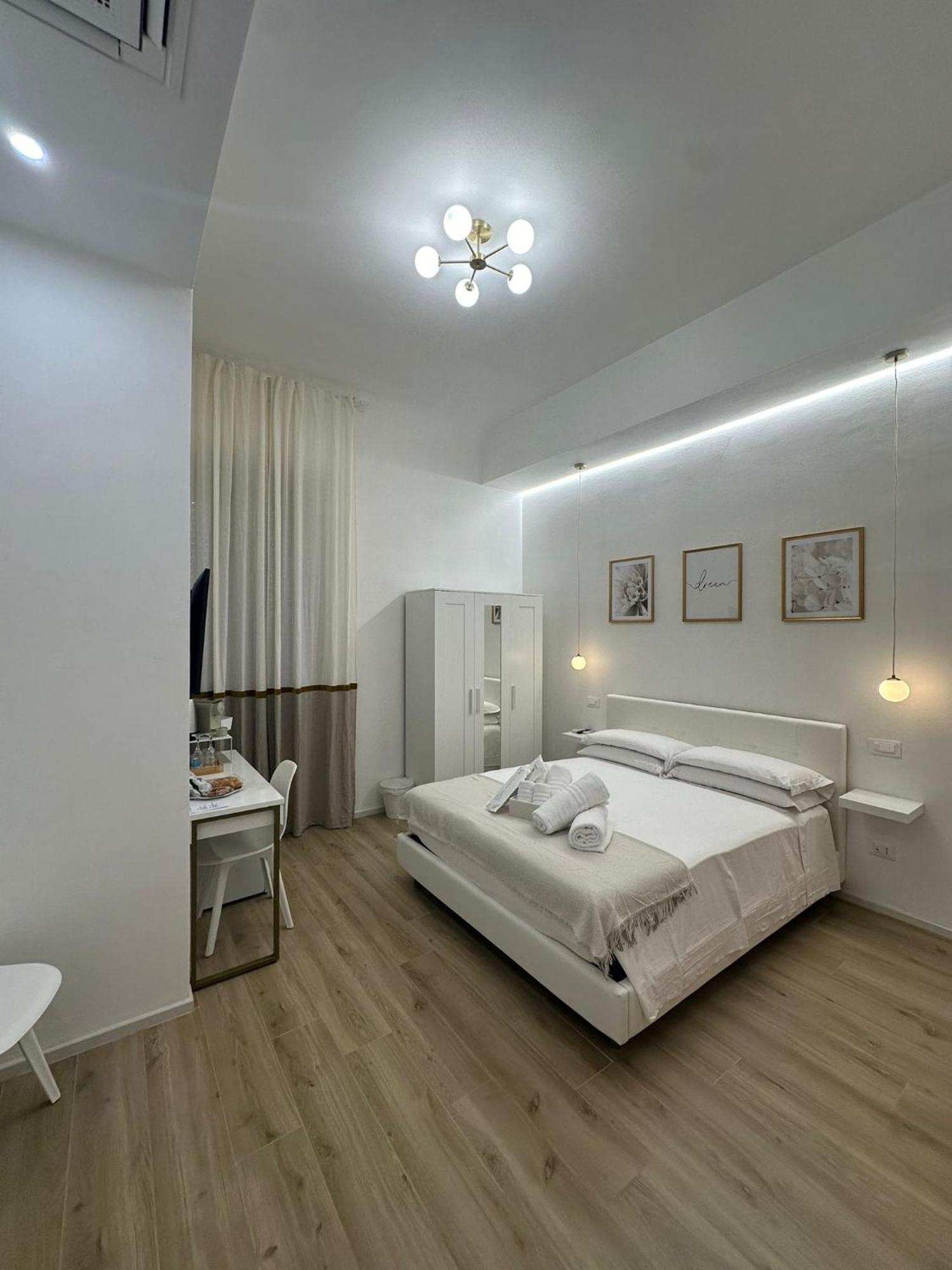 Center Rooms Специя Екстериор снимка