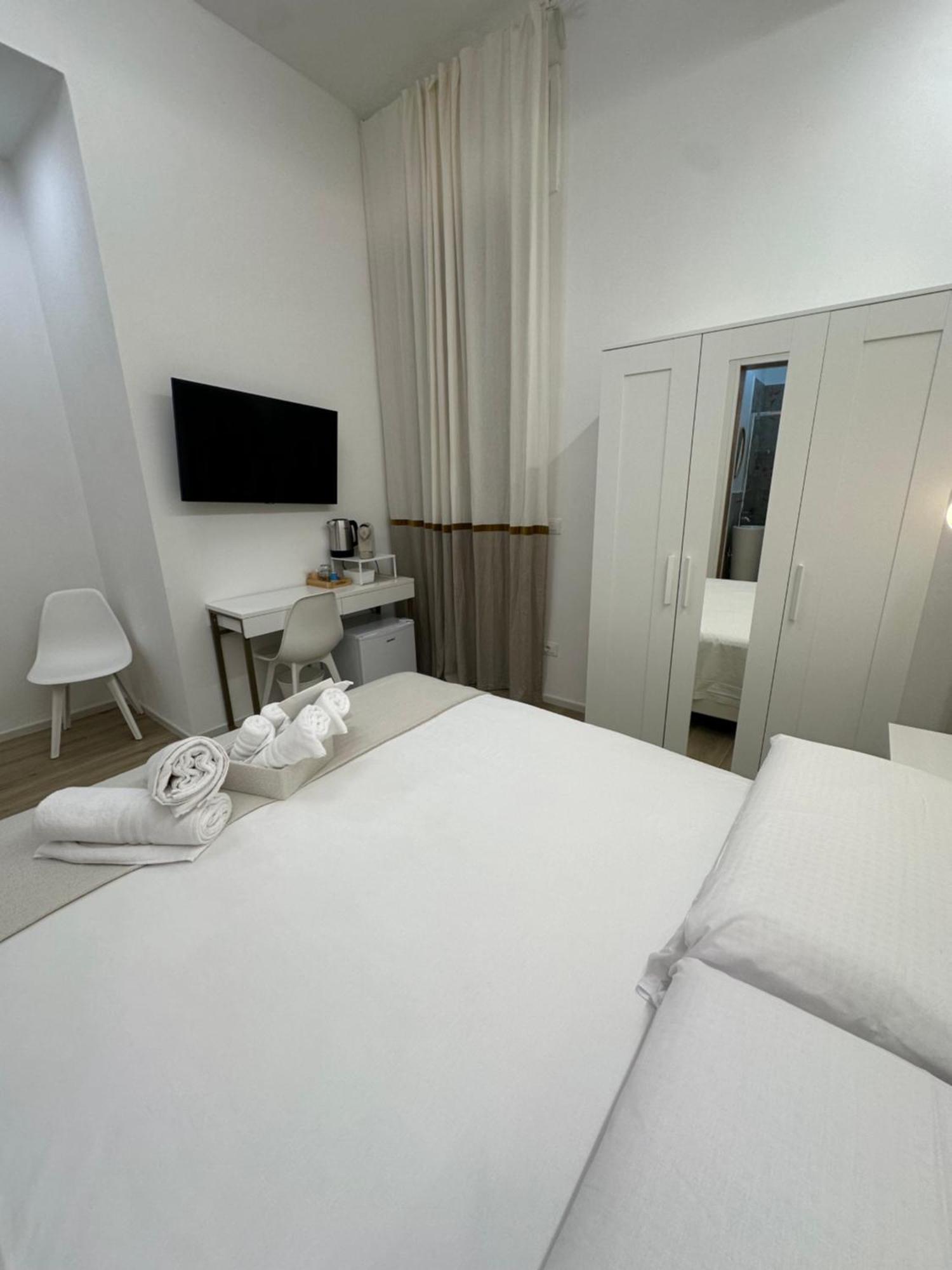 Center Rooms Специя Екстериор снимка