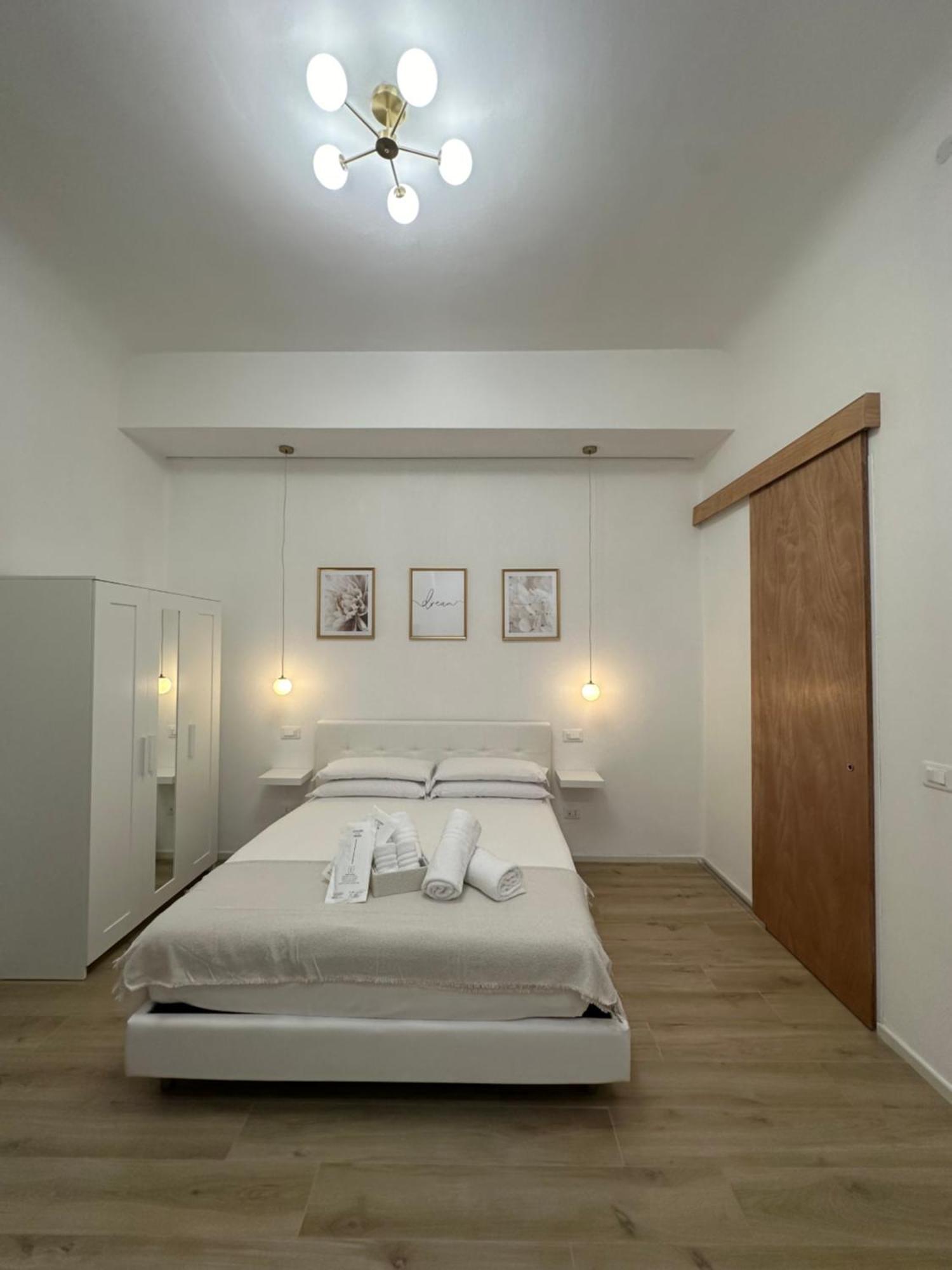 Center Rooms Специя Екстериор снимка